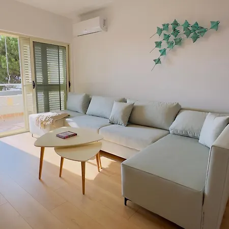 Manta Albania Апартаменты Голем